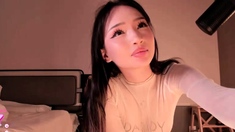 Naughty Japanese babe Ayaka Tomoda masturbates