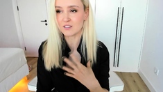 Stripcamfun Blonde Amateur Milf Webcam For You