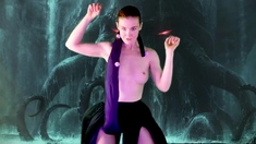 Brunette amateur webcam babe pleases pussy