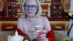 Big boob brunette masturbates on webcam