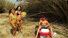 Teen Blowjob Threesome