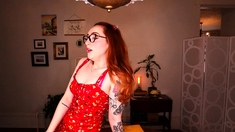 Close up MILF masturbation