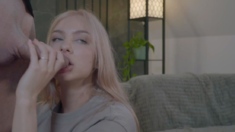 Amateur blondes pov blowjob and hardcore fun with lucky dude
