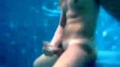 Str8 underwater and cum