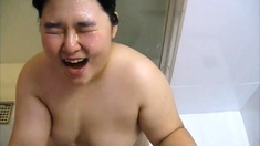 Chubby Korean Gf's Golden Shower